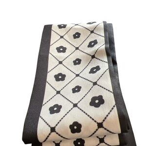 Black and White Floral Patterned Scarf
